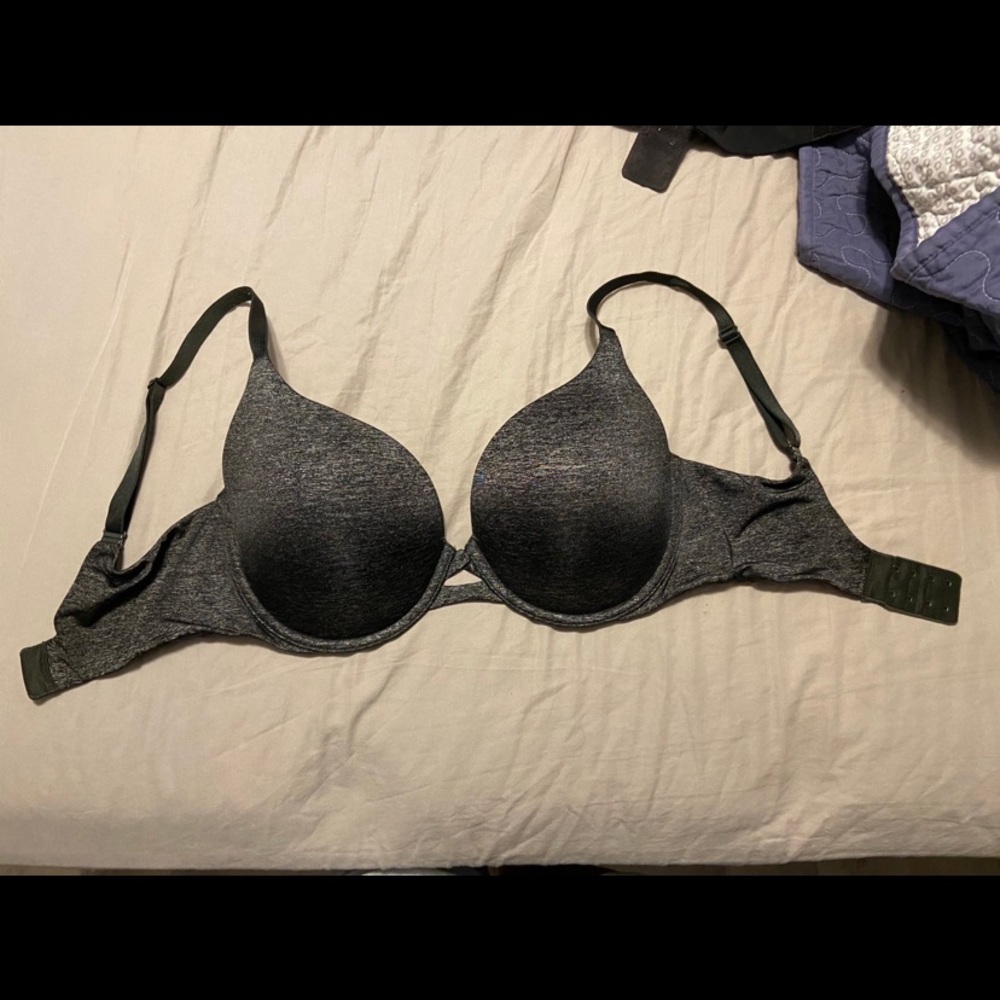 Victoria’s Secret bra has more push up than what I like/need. 32DDD